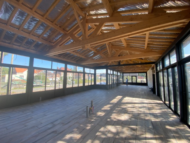 POSE DE MENUISERIE ALUMINIUM POUR CE RESTAURANT À MARCHIENNES PRÈS DE LILLE (NORD)